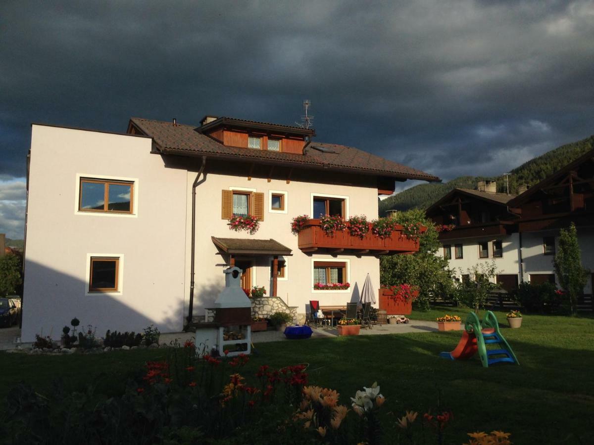 ヴィッラバッサHaus Cossoアパートメント エクステリア 写真